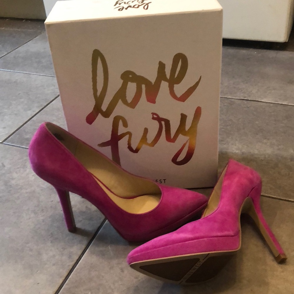 NEVER WORN Nine West Flamingo pink heels